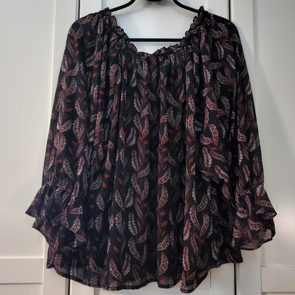 Sheer Boho style Leaf Patterned Blouse - Picture 6 of 9